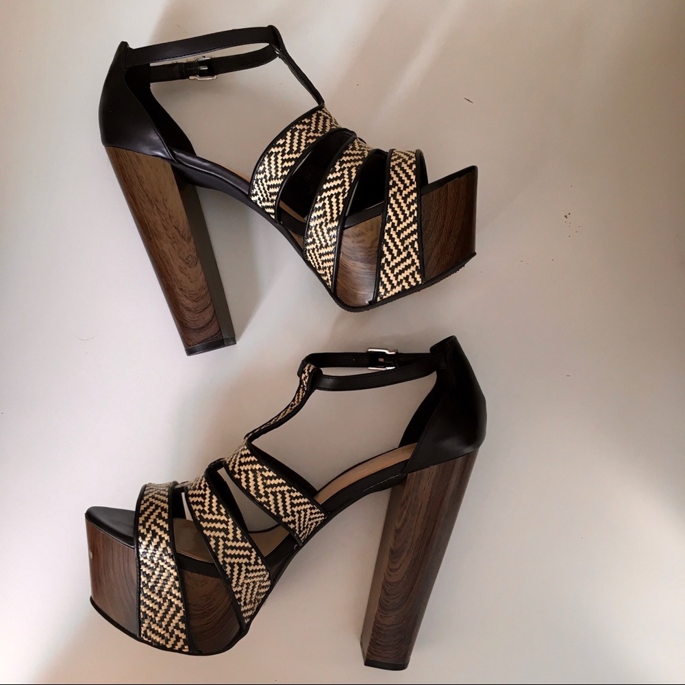 ❌SOLD❌Jessica Simpson Denicia Platform sandal 10 - Picture 3 of 8